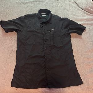 Columbia black button down small